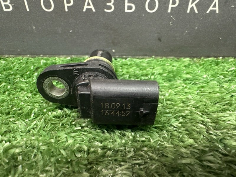 Датчик положения распредвала Skoda Octavia 2014 A7