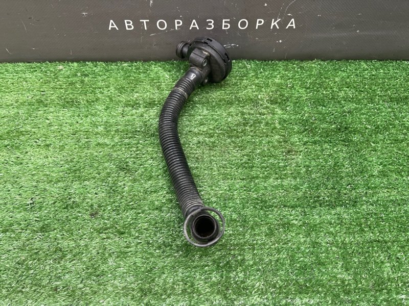 Клапан вентиляции картерных газов Skoda Fabia 2 2011