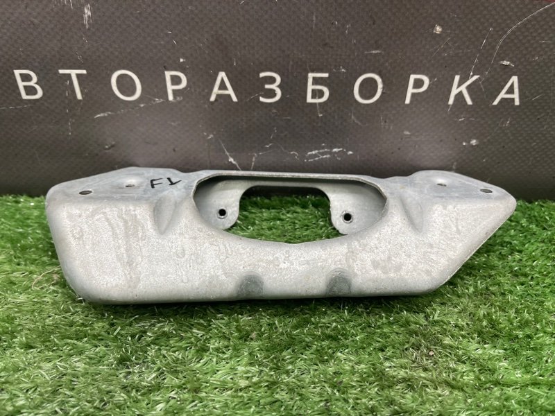 Кронштейн Skoda Fabia 2 2011