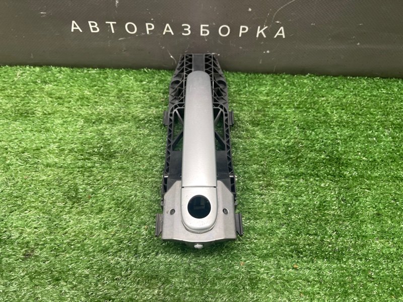 Ручка двери наружная в сборе Skoda Fabia 2 2011