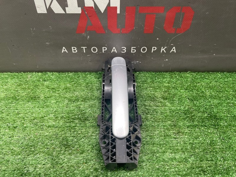 Ручка двери наружная в сборе Skoda Fabia 2 2011