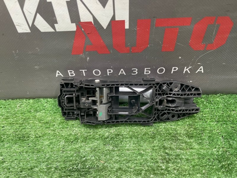 Ручка двери наружная в сборе Skoda Fabia 2 2011