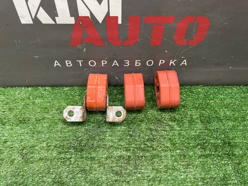 Крепление глушителя Skoda Fabia 2 2011