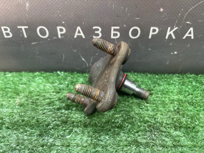 Шаровая опора Skoda Fabia 2 2011