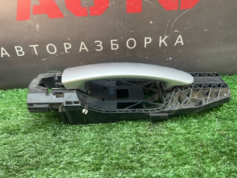 Ручка двери наружная Skoda Fabia 2 2011