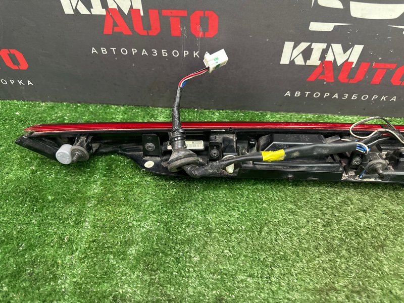 Молдинг крышки багажника Kia Rio X 2021