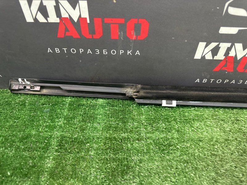 Уплотнитель стекла наружный (Бархотка) Kia Rio X 2021