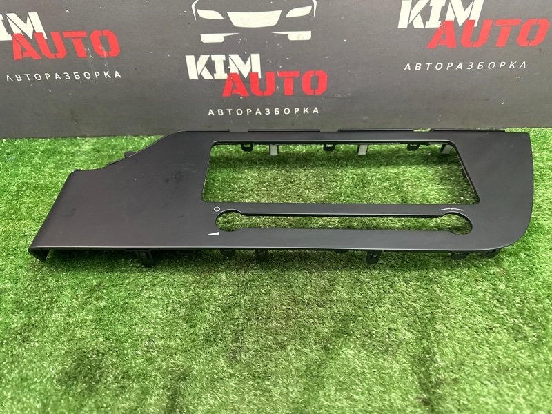 Рамка магнитолы Kia Rio X 2021