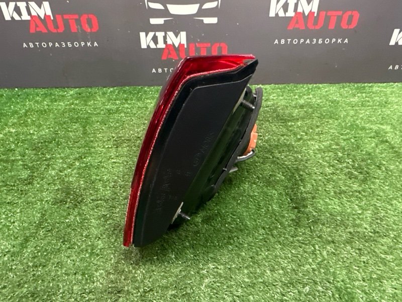 Фонарь в крышку багажника Kia Rio X 2021
