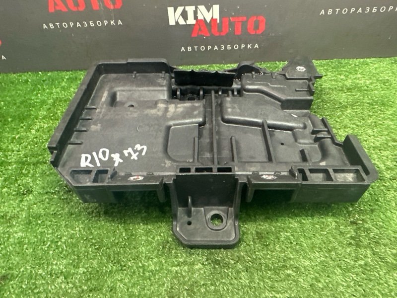 Площадка под АКБ Kia Rio X 2021