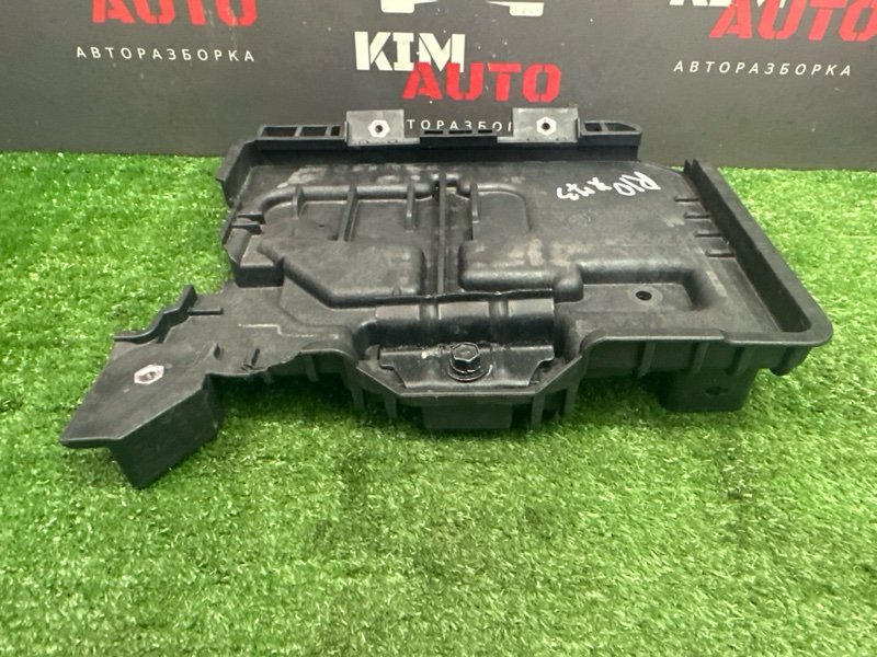 Площадка под АКБ Kia Rio X 2021