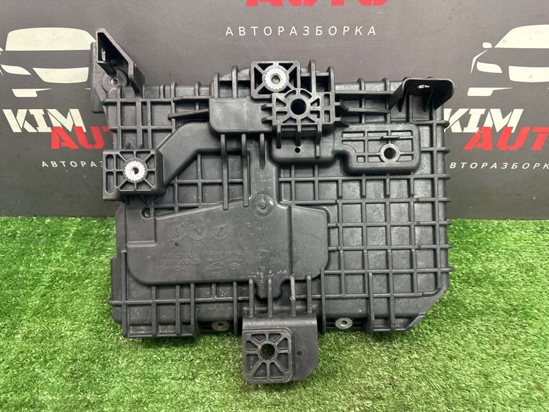 Площадка под АКБ Kia Rio X 2021