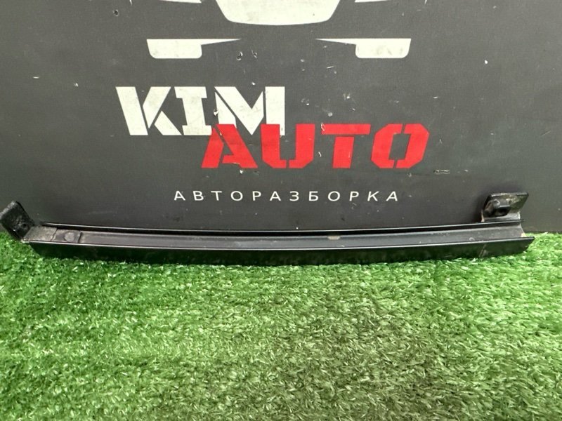 Стойка глухого стекла Kia Rio X 2021