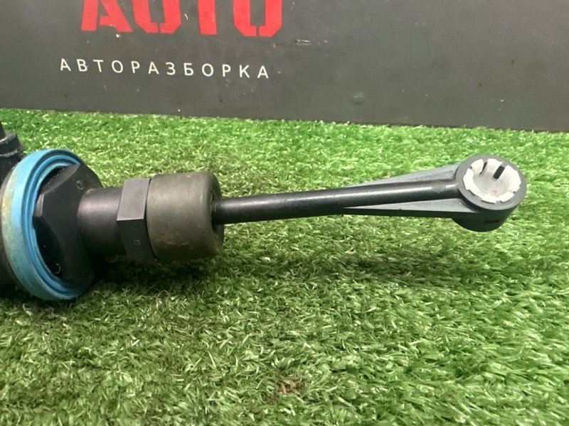 Главный цилиндр сцепления Kia Rio X 2021