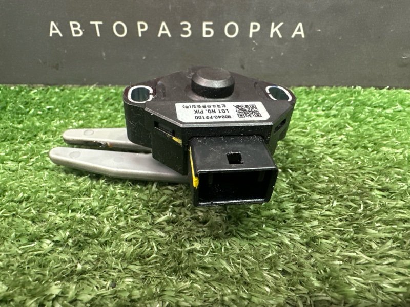 Датчик педали сцепления Kia Rio X 2021