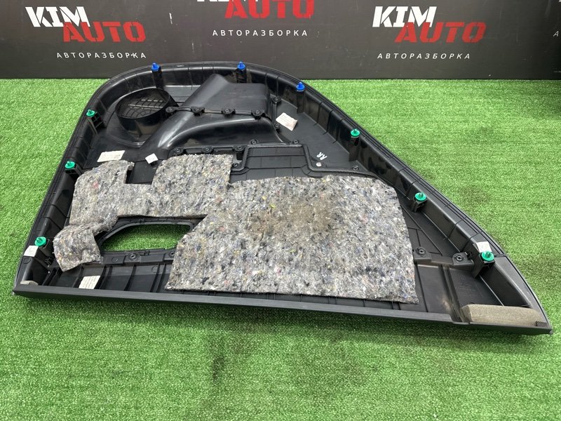 Обшивка двери Kia Rio X 2021