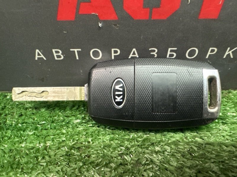 Замок зажигания, личинка двери и ключ Kia Rio X 2021