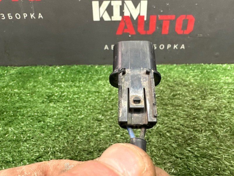 Датчик уровня бачка омывателя Kia Rio X 2021