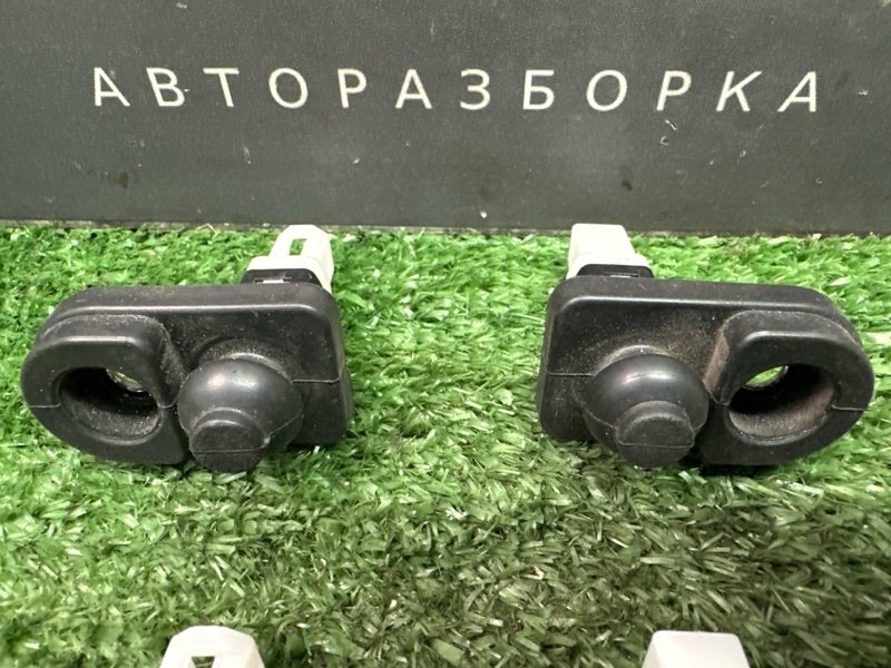 Концевик двери Kia Rio X 2021