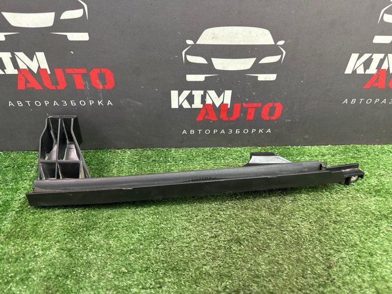 Направляющая стекла двери Kia Rio 3 2014 QB