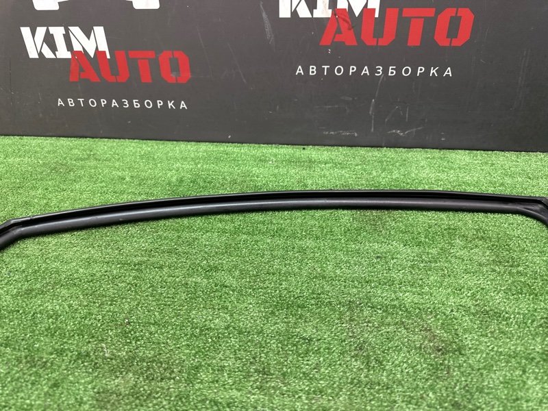 Уплотнитель стекла направляющий Kia Rio 3 2014 QB