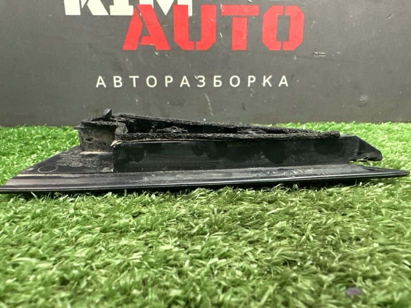 Накладка двери наружная треугольник Kia Rio 3 2014 QB