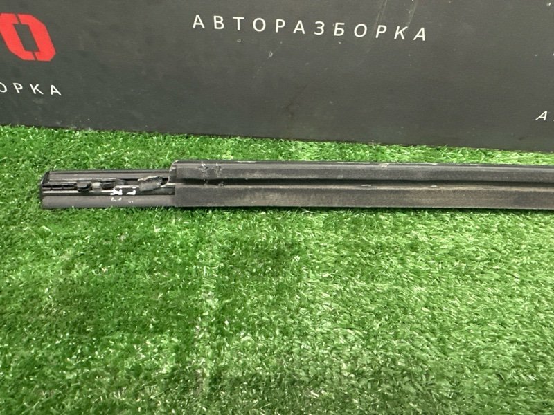 Уплотнитель стекла наружный (Бархотка) Kia Rio 3 2014 QB