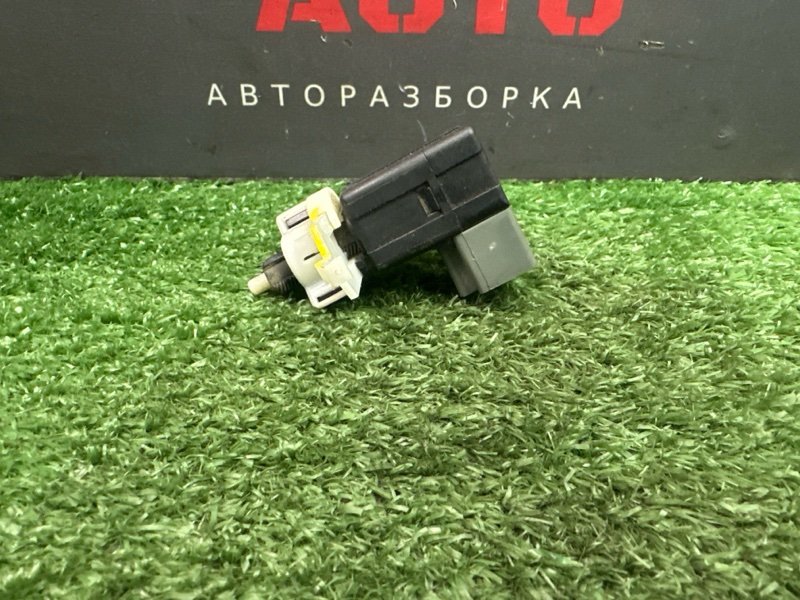 Выключатель стоп-сигнала(лягушка) Kia Rio 3 2014 QB