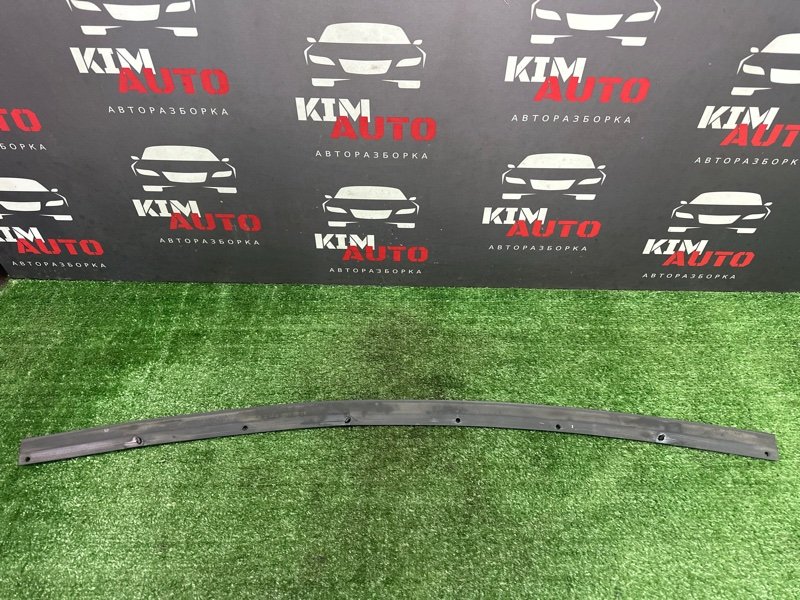 Уплотнитель капота Hyundai Creta GS 2017