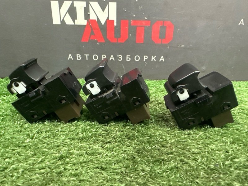 Кнопка стеклоподъемника Hyundai Creta GS 2017