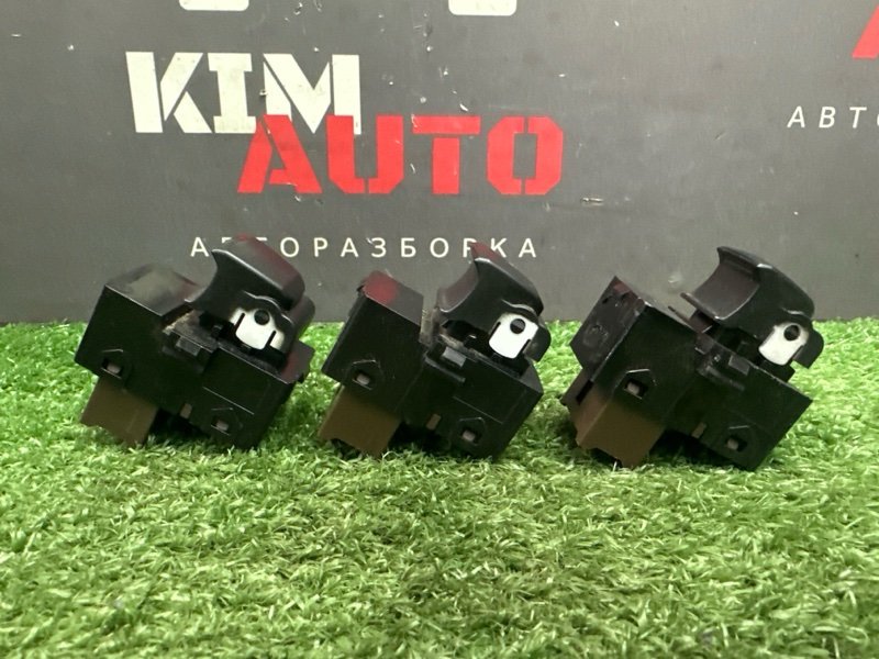 Кнопка стеклоподъемника Hyundai Creta GS 2017