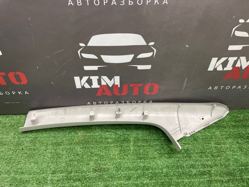 Накладка стойки лобового стекла Ford Focus 2 2009 CB