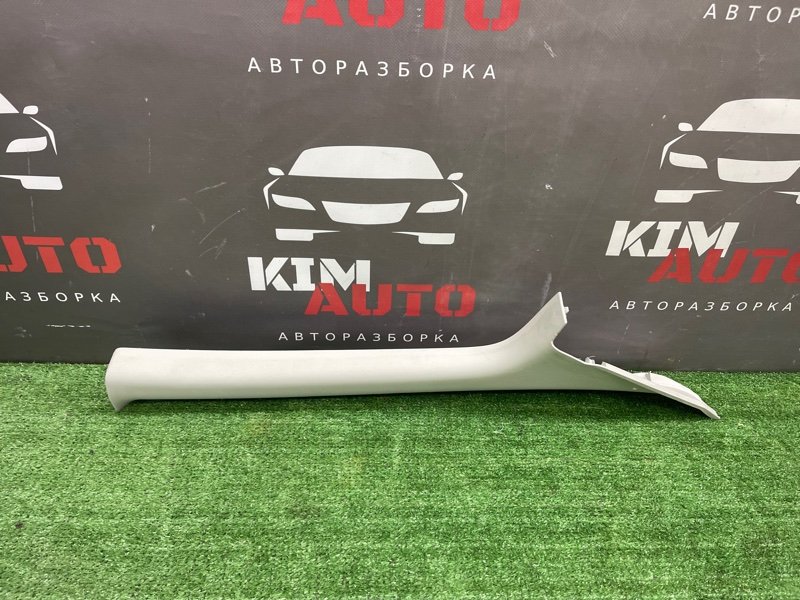 Накладка стойки лобового стекла Ford Focus 2 2009 CB