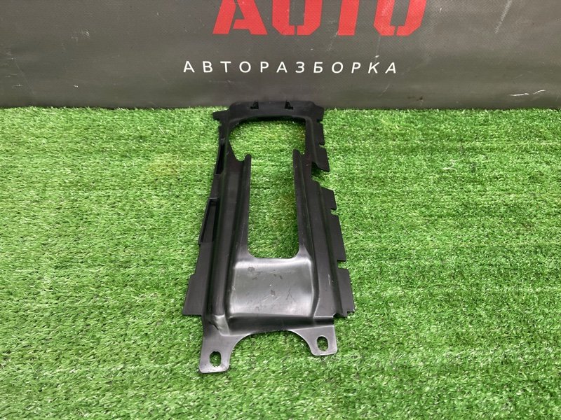 Накладка центральной стойки Ford Focus 2 2009 CB