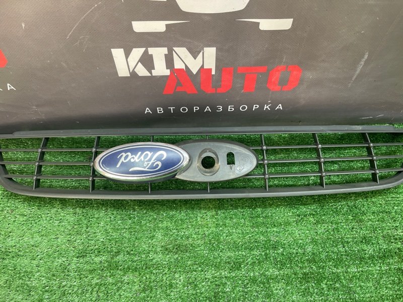 Решетка радиатора Ford Focus 2 2009 CB