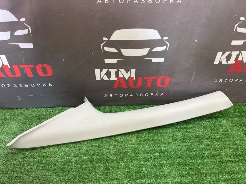 Накладка стойки лобового стекла Ford Focus 2 2009 CB