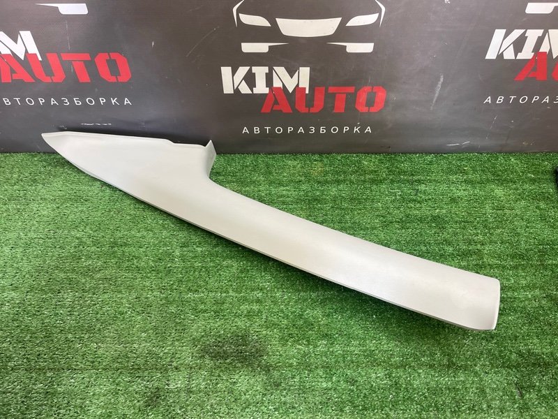 Накладка стойки лобового стекла Ford Focus 2 2009 CB