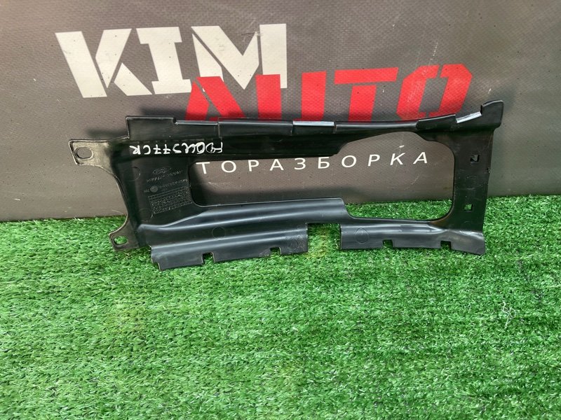 Накладка центральной стойки верхняя Ford Focus 2 2009 CB