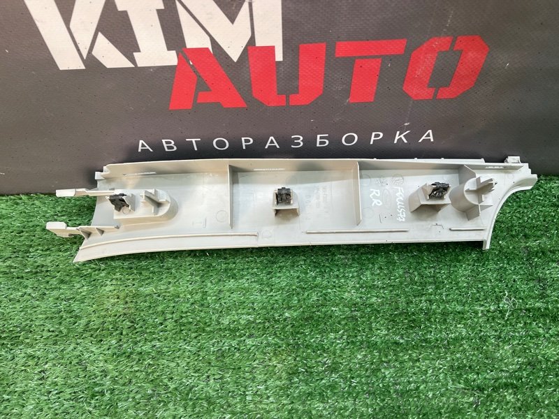 Накладка стойки кузова Ford Focus 2 2009 CB