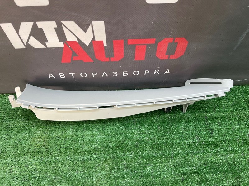 Накладка стойки кузова Ford Focus 2 2009 CB