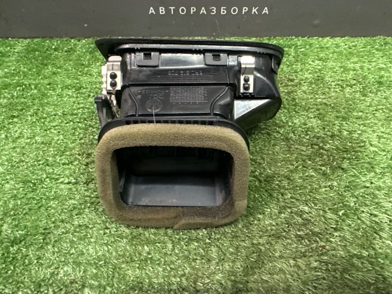 Дефлектор отопителя Volkswagen Polo 2017