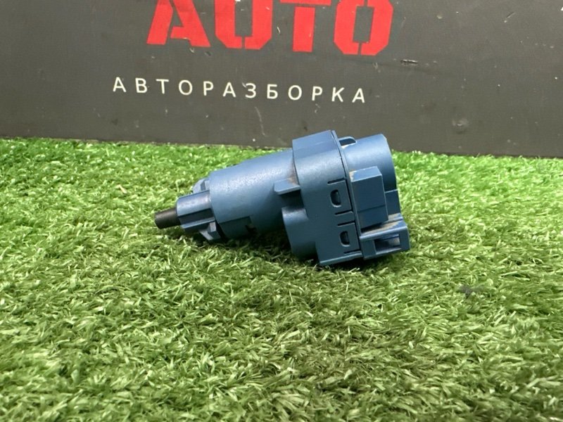 Датчик педали сцепления Volkswagen Polo 2017