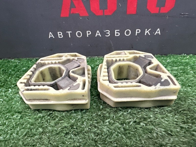 Крепление радиатора Volkswagen Polo 2017
