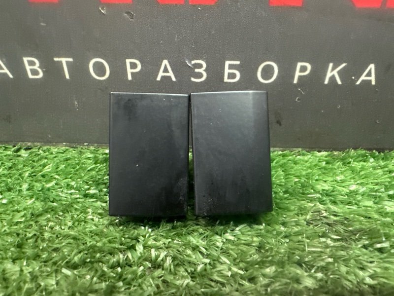 Заглушка кнопок Volkswagen Polo 2012