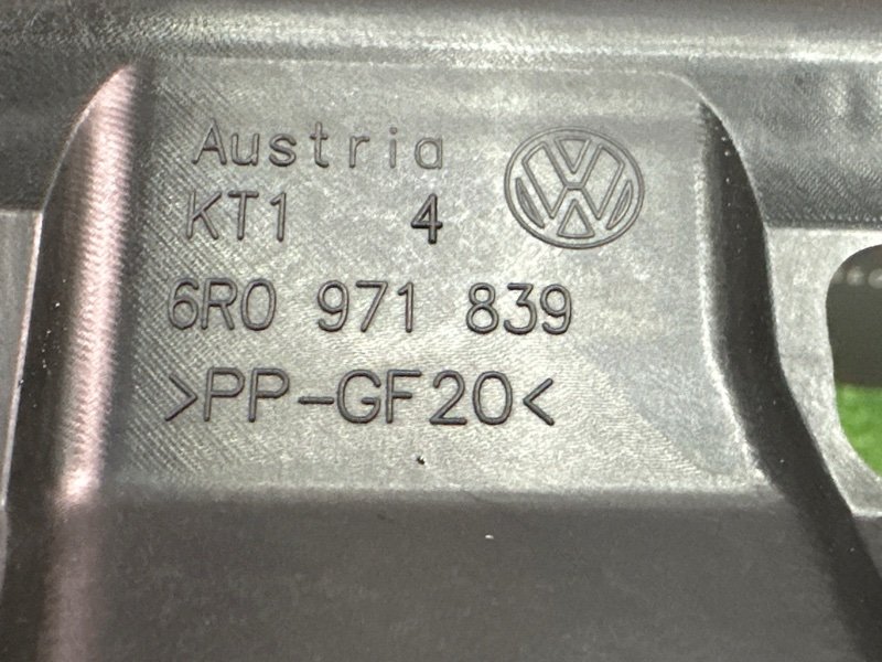 Кронштейн Volkswagen Polo 2012