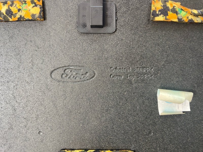 Полка багажника Ford Focus 2 2009 CB