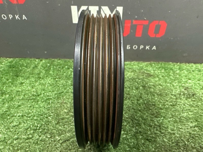 Шкив помпы Volkswagen Polo 2012