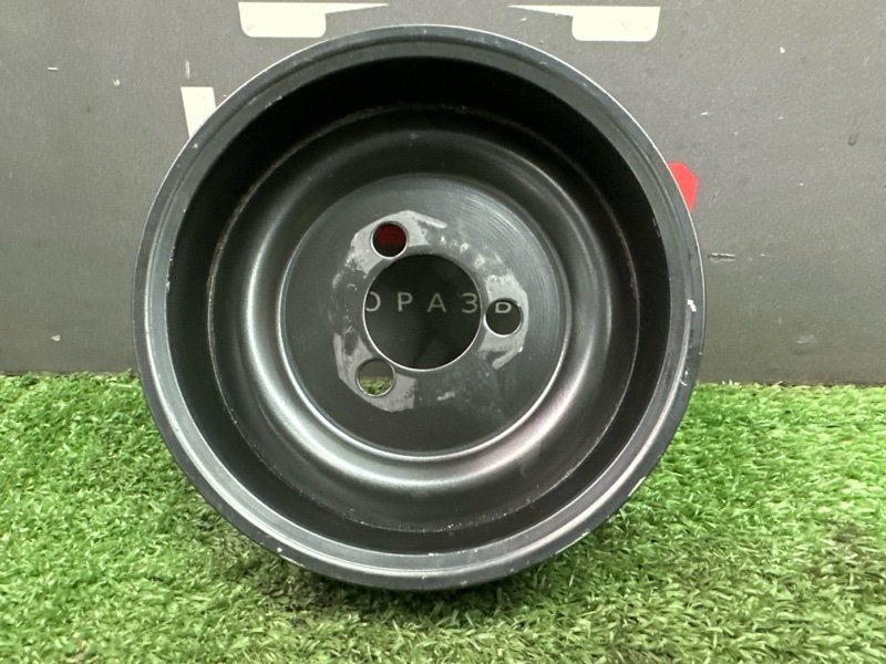 Шкив помпы Volkswagen Polo 2012