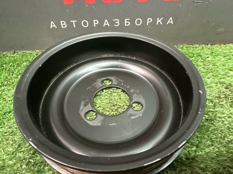 Шкив помпы Volkswagen Polo 2012