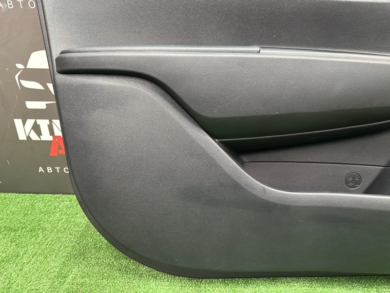 Обшивка двери Kia Rio 4 2019 FB